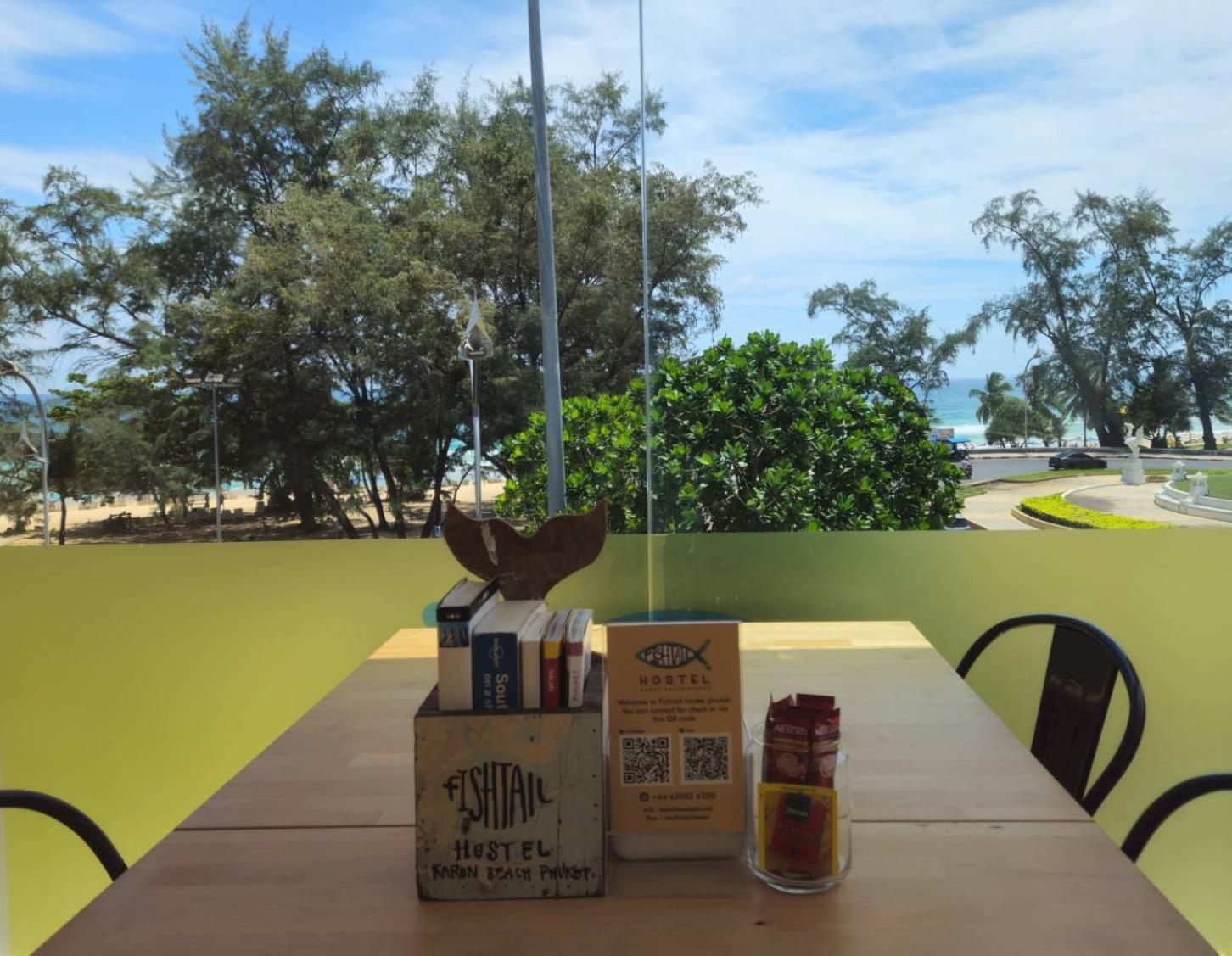 Fishtail Hostel Phuket Karon 외부 사진