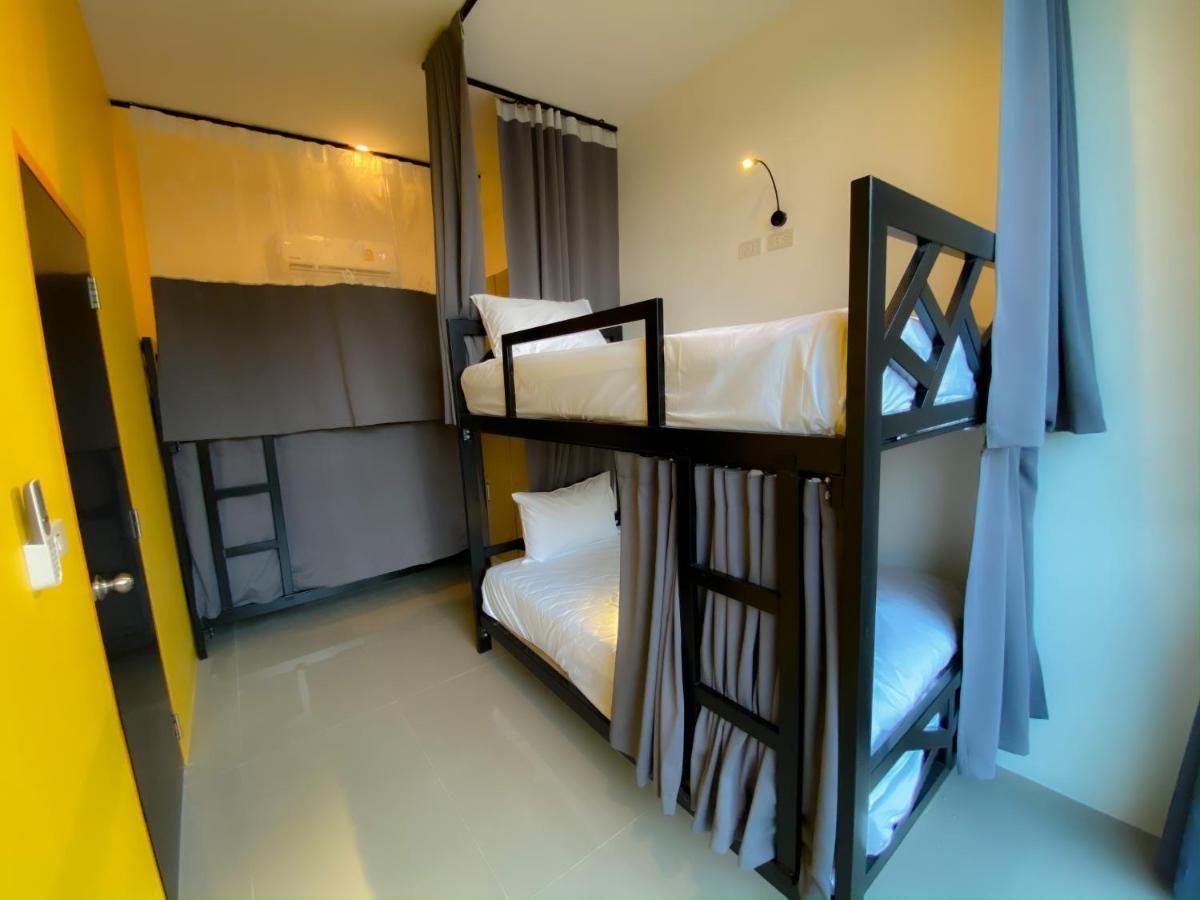 Fishtail Hostel Phuket Karon 외부 사진