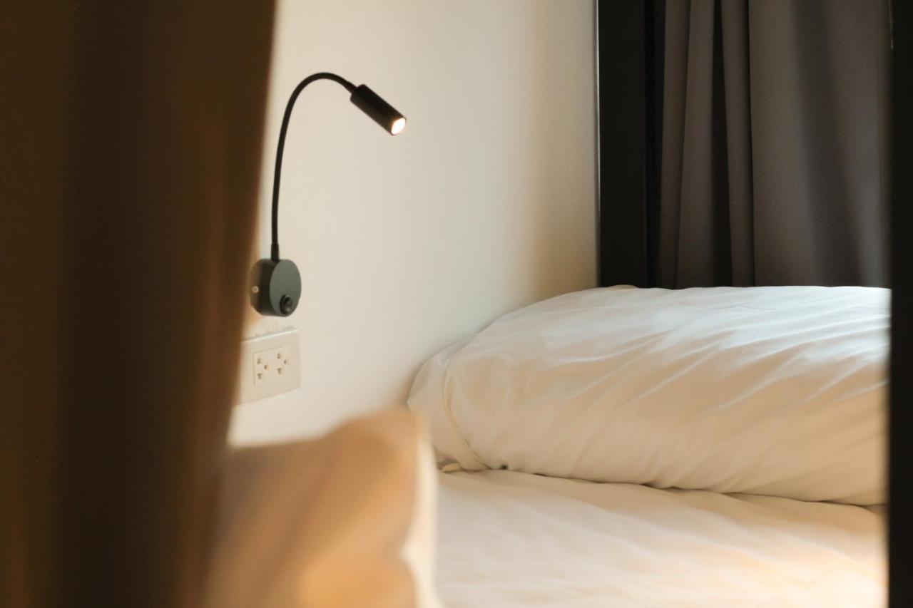 Fishtail Hostel Phuket Karon 외부 사진