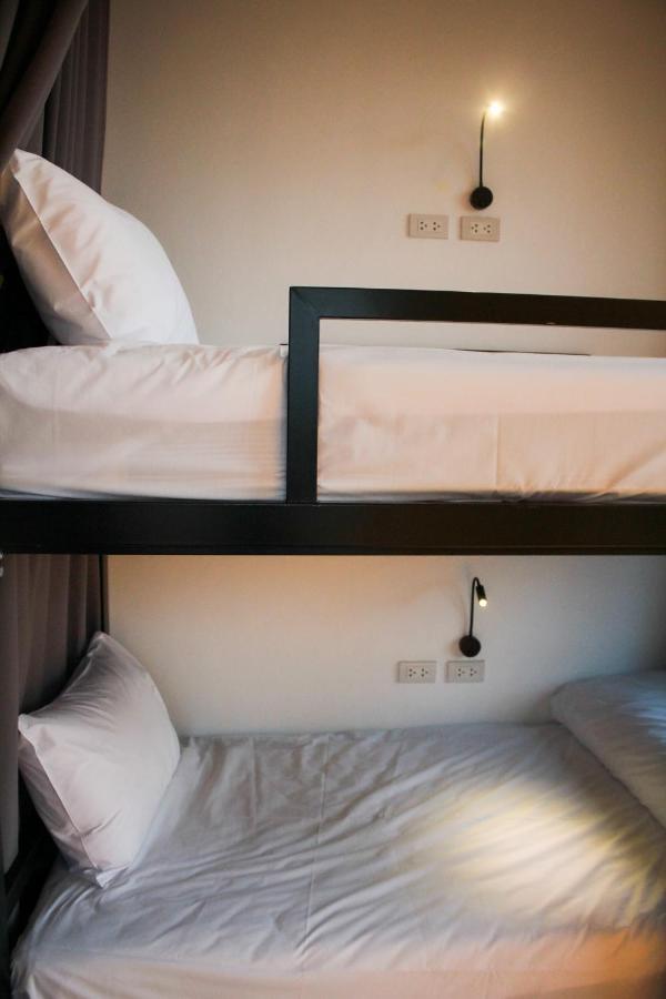 Fishtail Hostel Phuket Karon 외부 사진