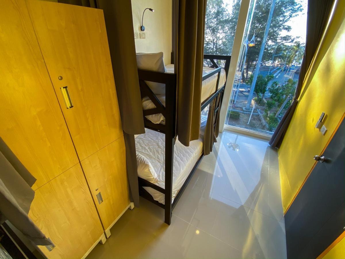 Fishtail Hostel Phuket Karon 외부 사진